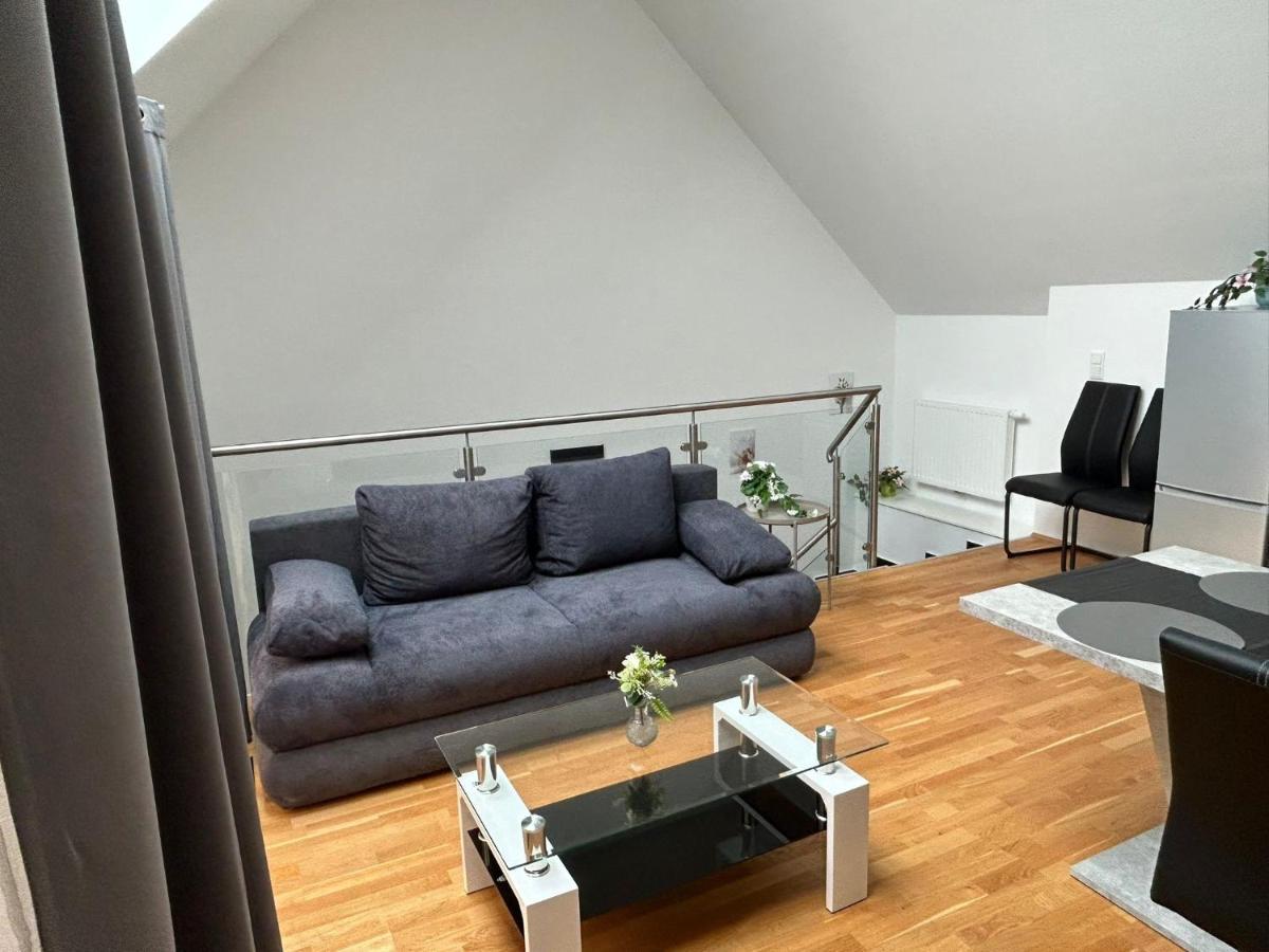 Paky Appartements 00323 Bruck an der Leitha Esterno foto